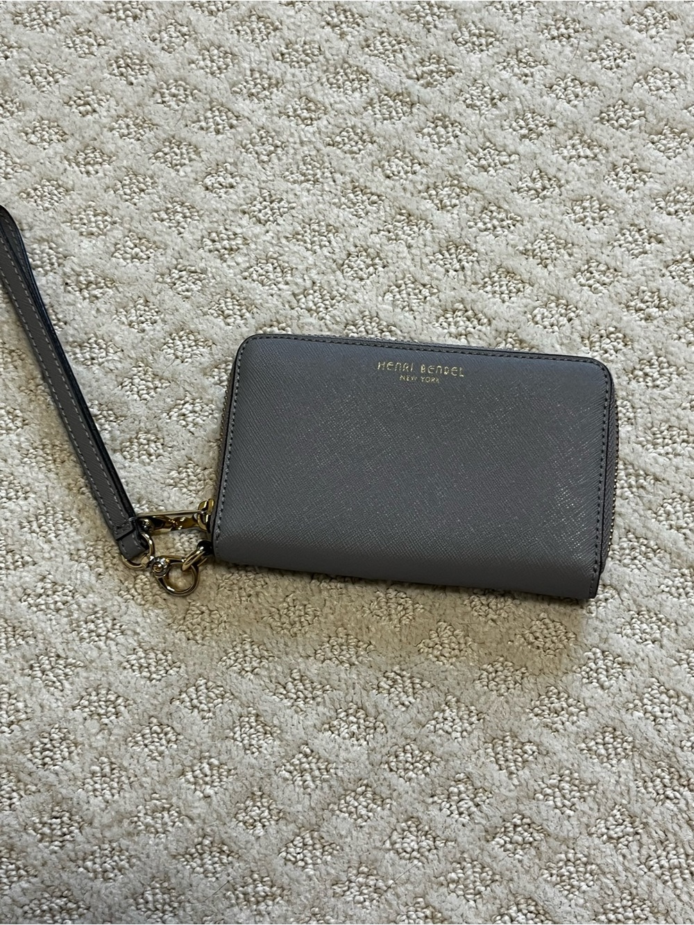 henri bendel Gray Saffiano Wristlet Wallet with Detachable Strap